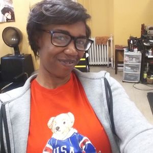 Meet your Posher, Denise